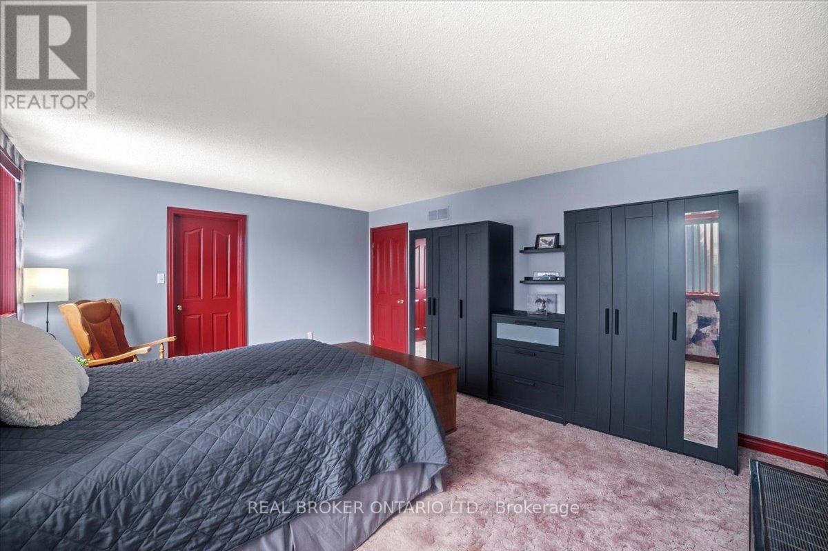 106 Spruceside Crescent, Pelham, Ontario  L2E 1S0 - Photo 21 - X12904530