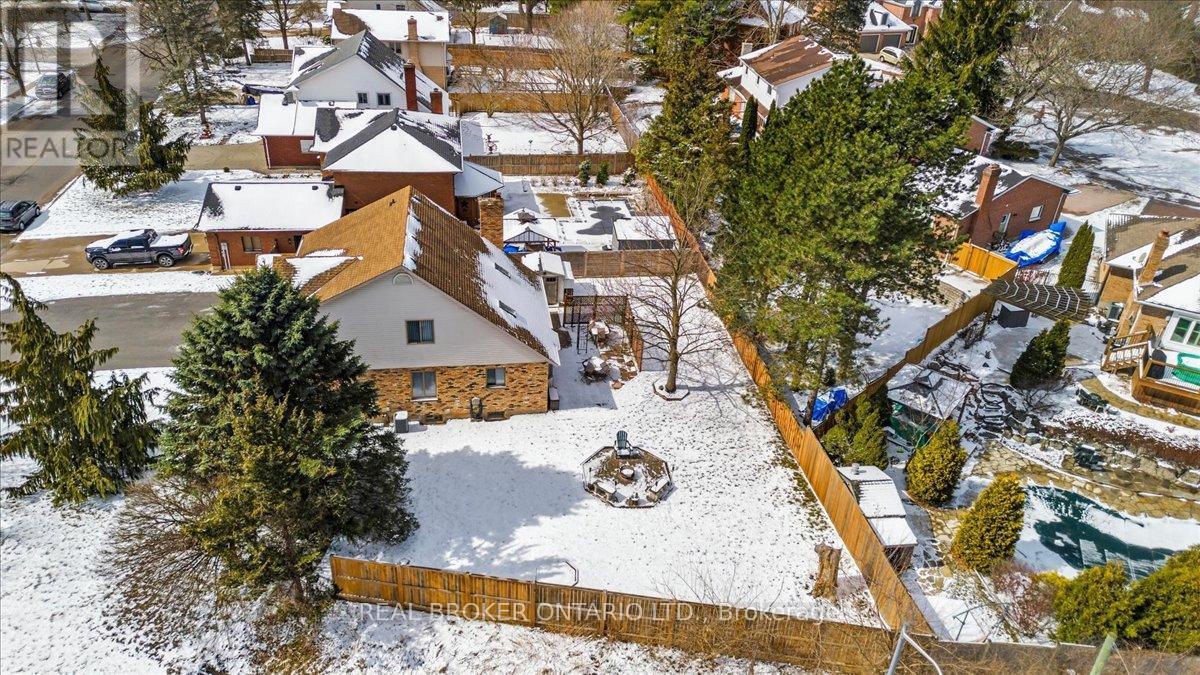 106 Spruceside Crescent, Pelham, Ontario  L2E 1S0 - Photo 34 - X12904530