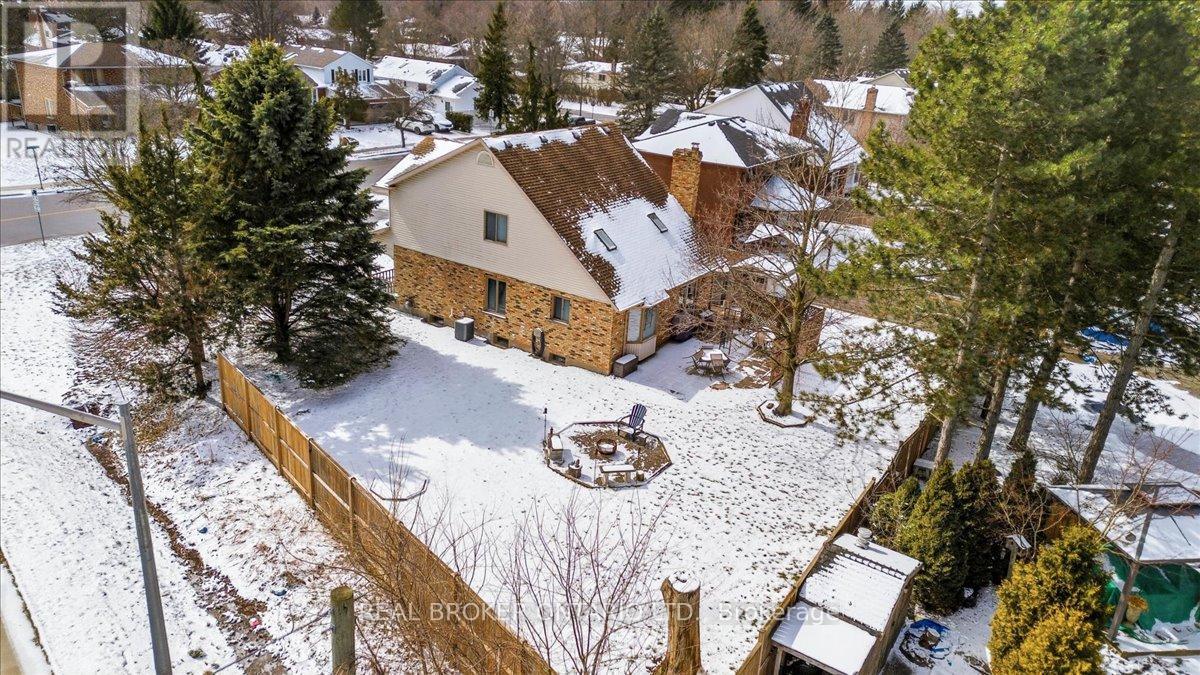 106 Spruceside Crescent, Pelham, Ontario  L2E 1S0 - Photo 35 - X12904530