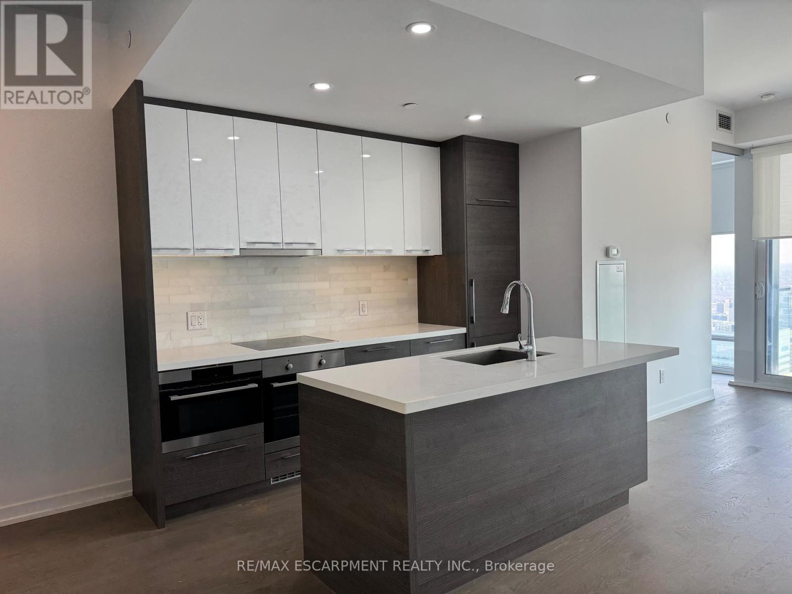 4303 - 488 University Avenue, Toronto, Ontario  M5G 0C1 - Photo 13 - C12904454