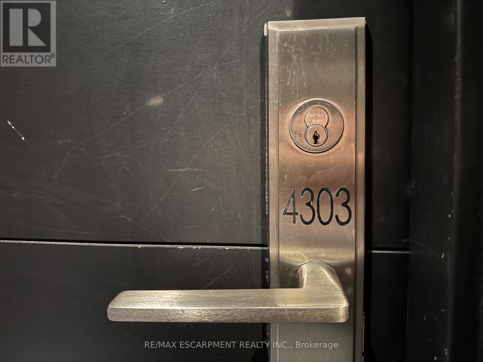 4303 - 488 University Avenue, Toronto, Ontario  M5G 0C1 - Photo 7 - C12904454