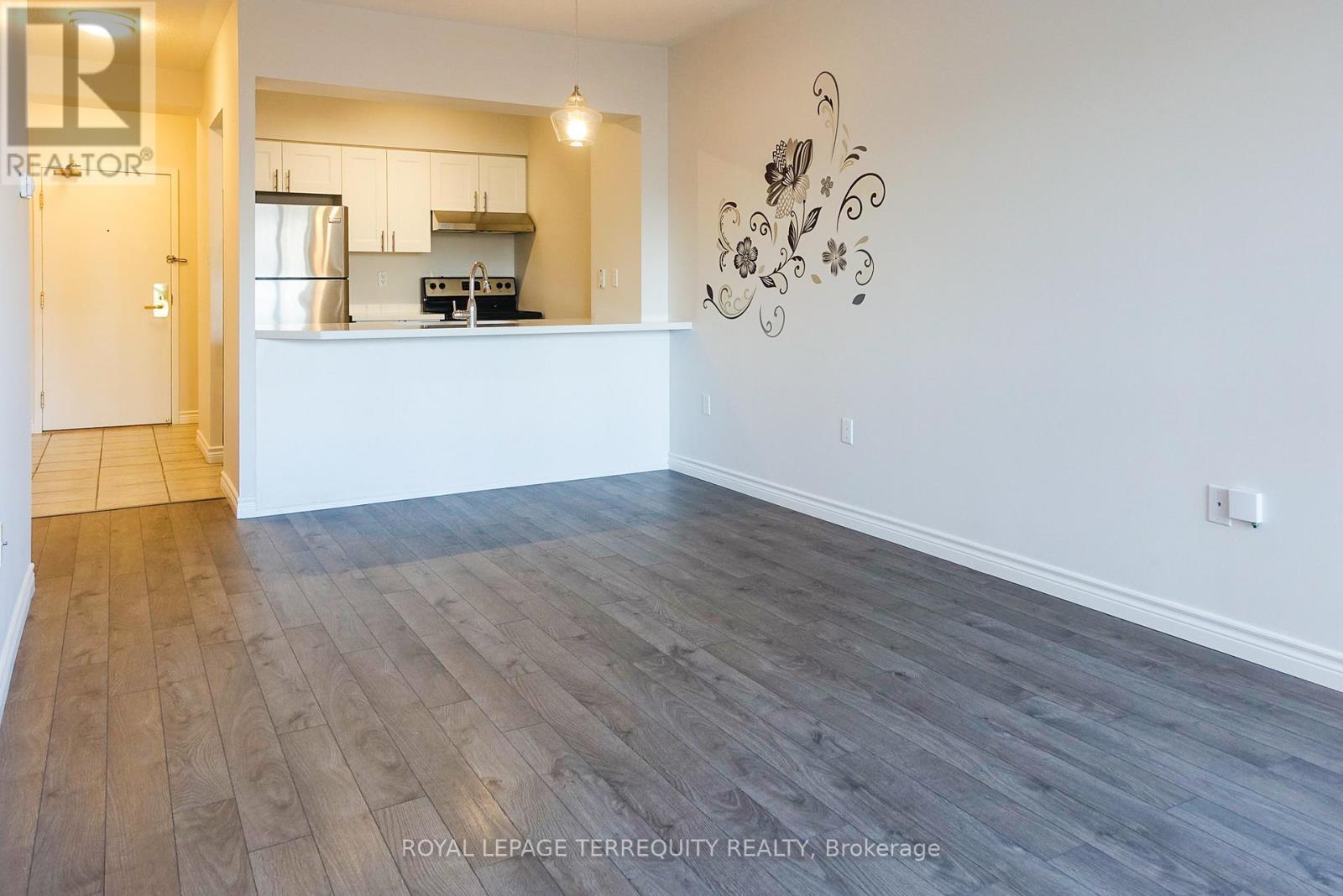 702 - 887 Bay Street, Toronto, Ontario  M5S 3K4 - Photo 8 - C12904462