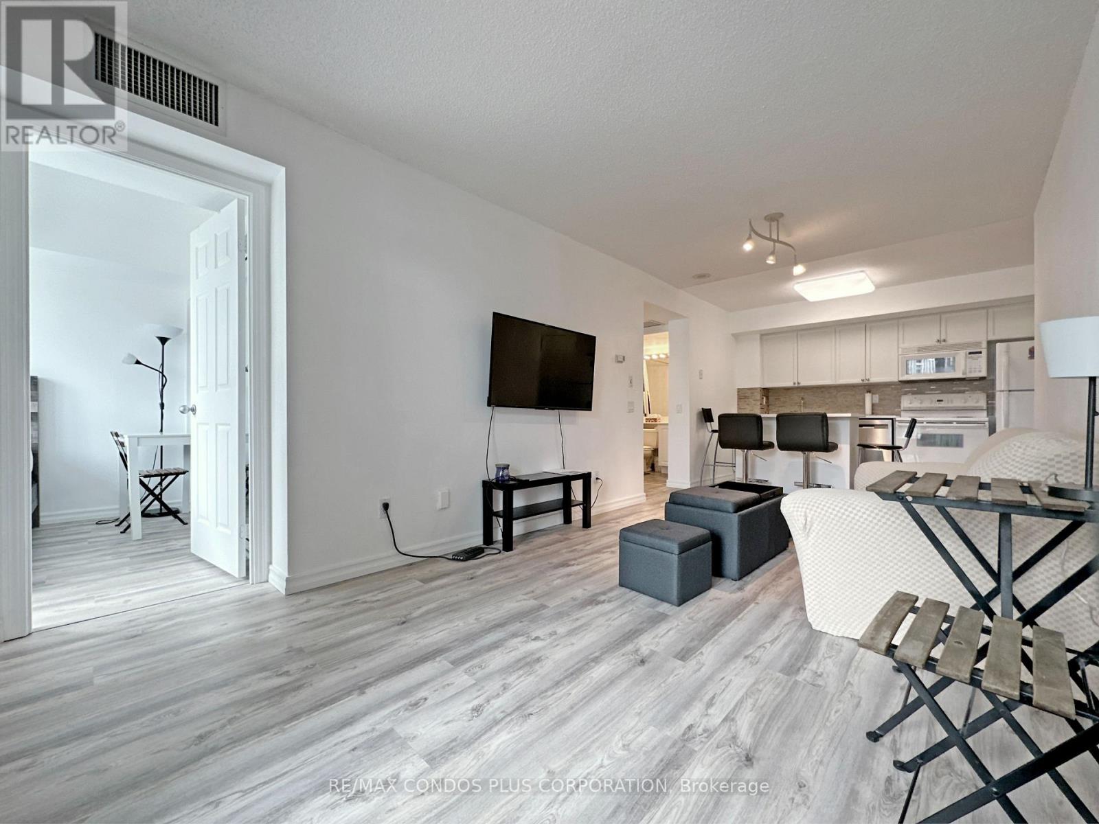 1112 - 30 Harrison Garden Boulevard, Toronto, Ontario  M2N 7A9 - Photo 6 - C12904534