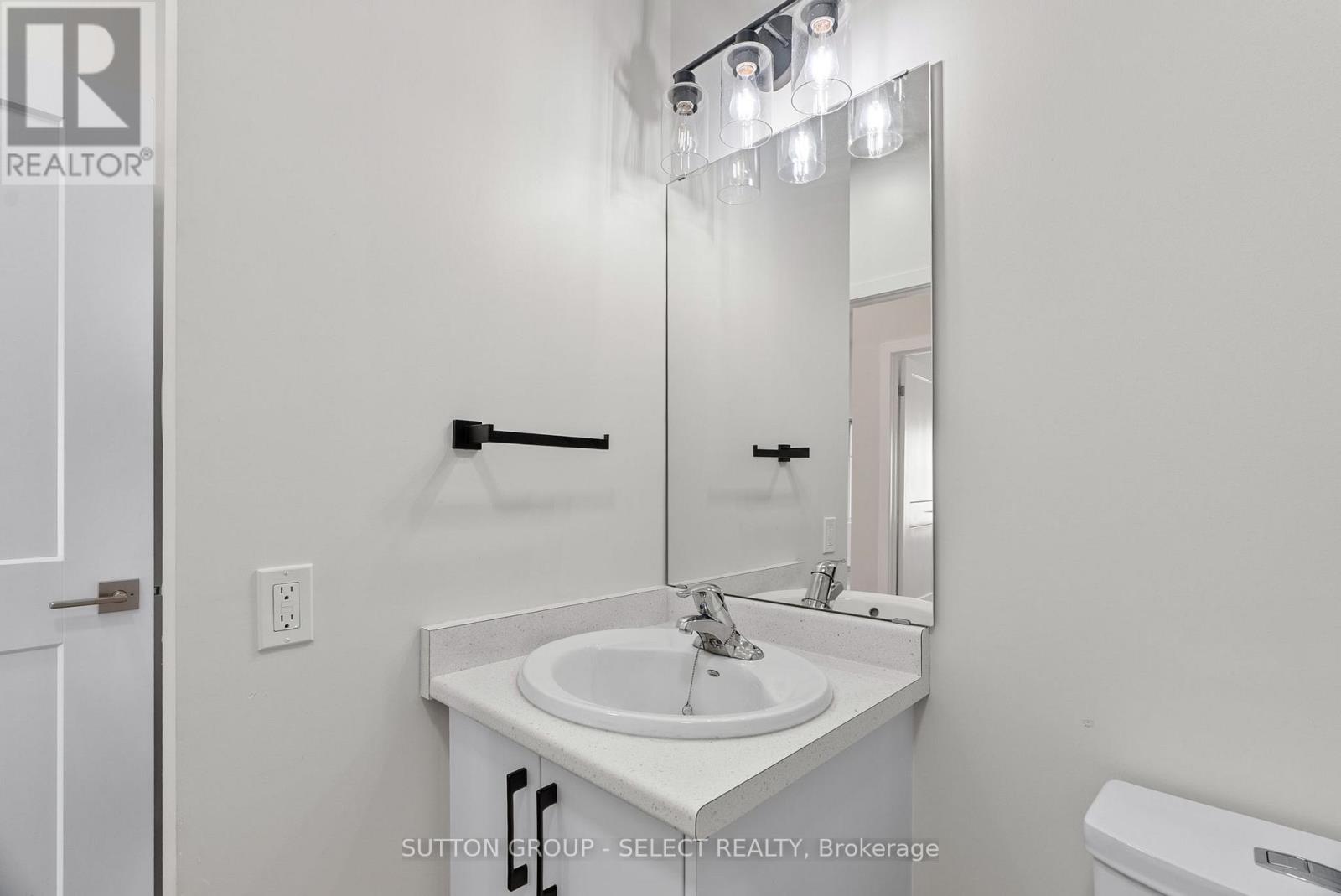 370 William Street, South Huron, Ontario  N0M 1S2 - Photo 27 - X12556694