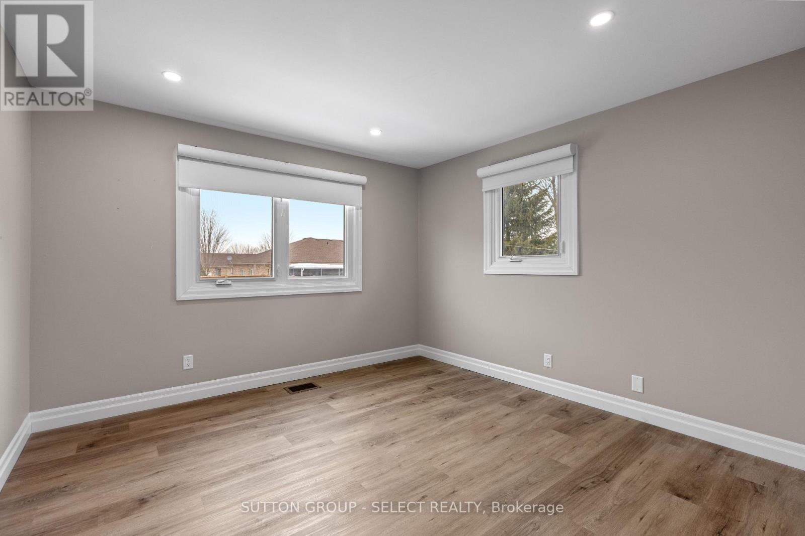 296 Huron Street W, South Huron, Ontario  N0M 1S2 - Photo 22 - X12687998