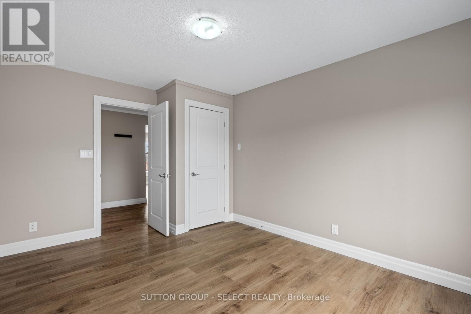 296 Huron Street W, South Huron, Ontario  N0M 1S2 - Photo 21 - X12687998