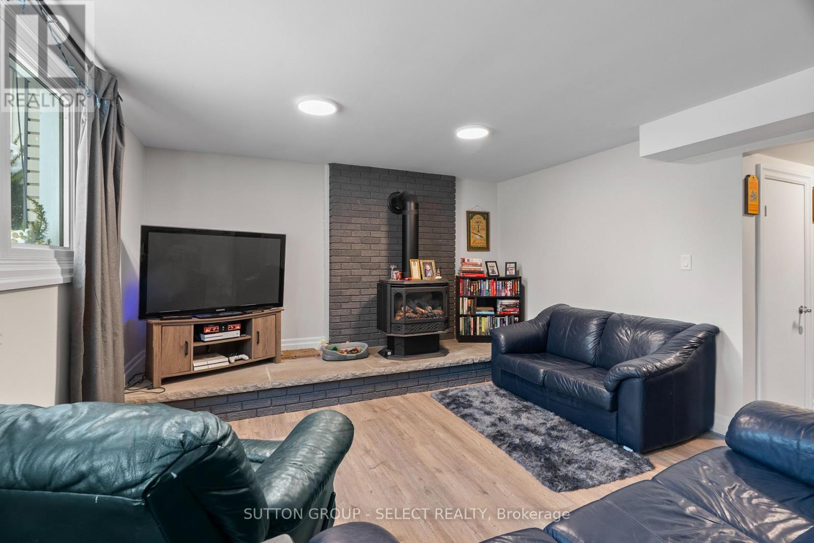 296 Huron Street W, South Huron, Ontario  N0M 1S2 - Photo 28 - X12687998