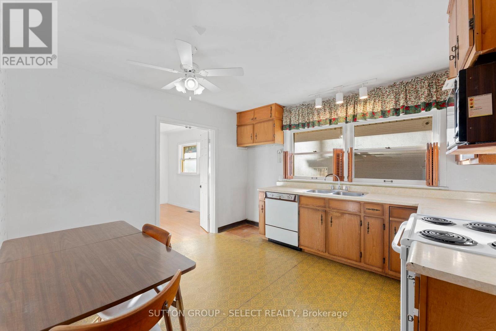 367 Ridout Street S, London South, Ontario  N6C 3Z8 - Photo 10 - X12722186