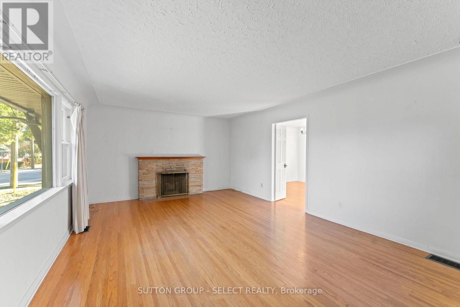 367 Ridout Street S, London South, Ontario  N6C 3Z8 - Photo 7 - X12722186