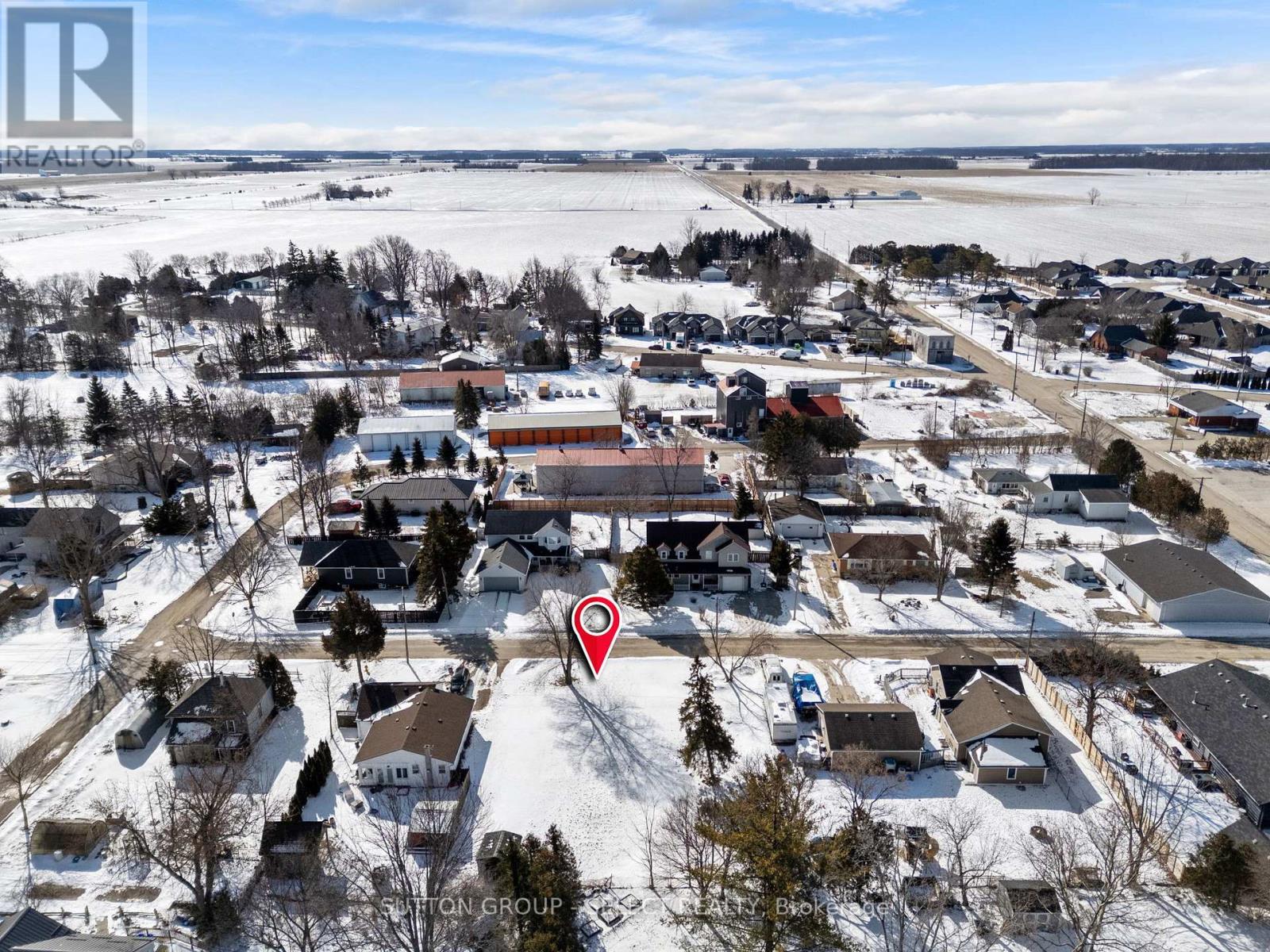 3910 Park Street, Plympton-Wyoming, Ontario  N0N 1E0 - Photo 6 - X12850650