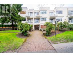 <div class="price">$424,888</div> 318 830 7th Avenue, Vancouver<br><div style="margin-bottom:8px;"><small>RE/MAX Treeland Realty</small></div><div class='bed_bath'>1 Bed | 1 Bath</div>