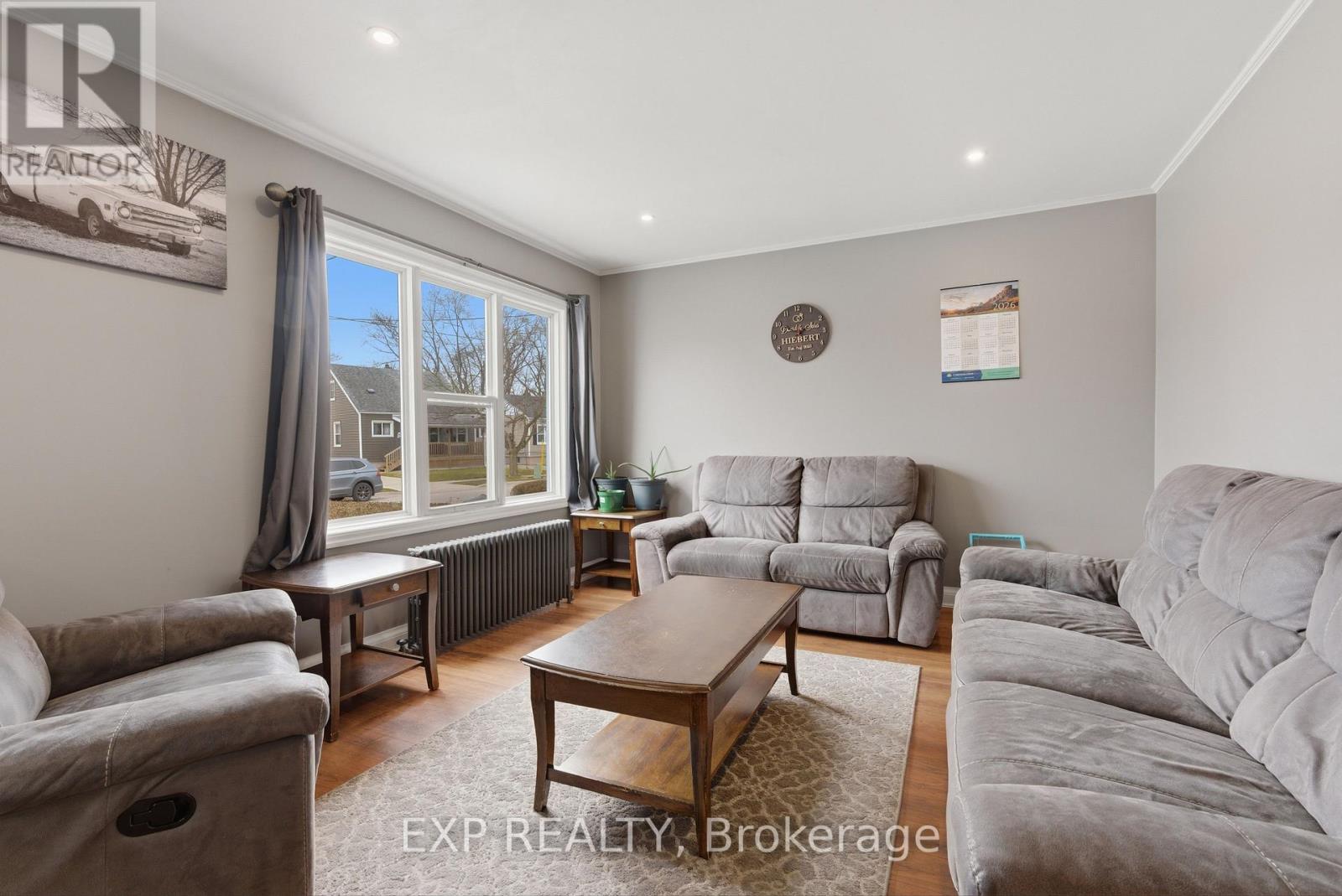 18 Plymouth Avenue, St. Catharines, Ontario  L2R 2Y1 - Photo 13 - X12904288