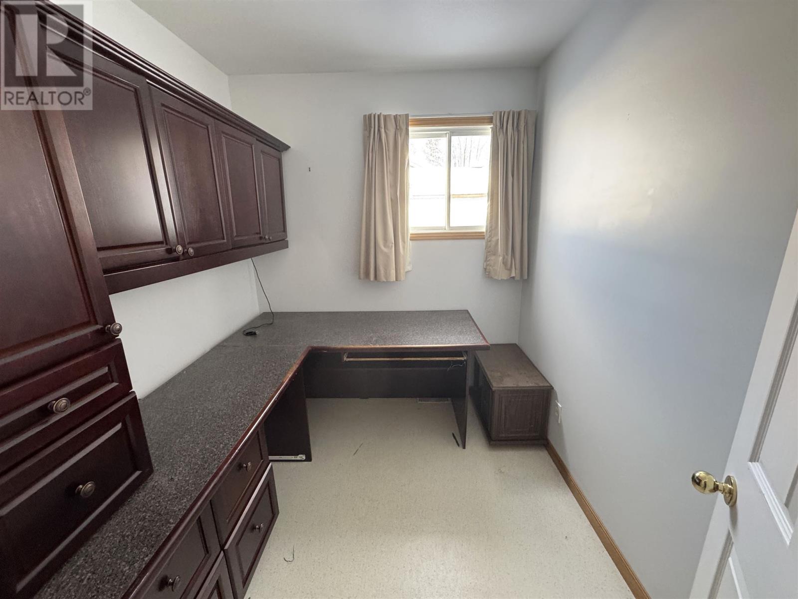 25 Gillanders Rd, Elliot Lake, Ontario P5A 1W4 - Photo 21 - SM260374