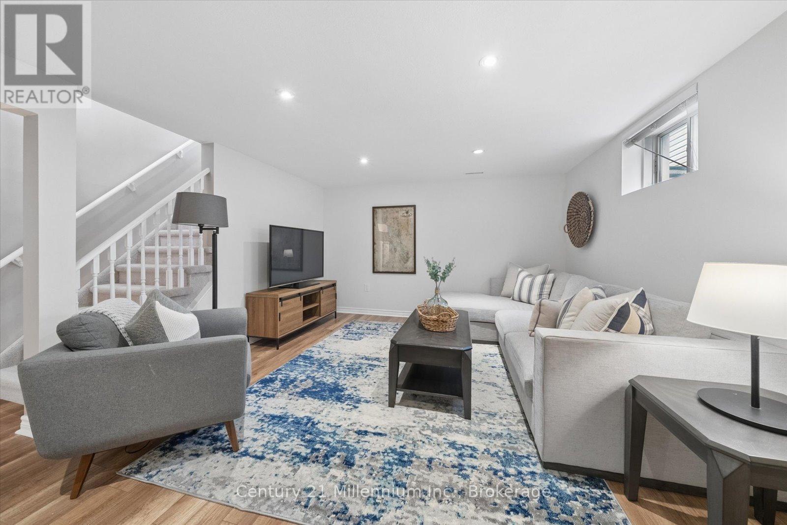 49 Waddington Crescent, Barrie, Ontario  L4N 8C7 - Photo 24 - S12904478