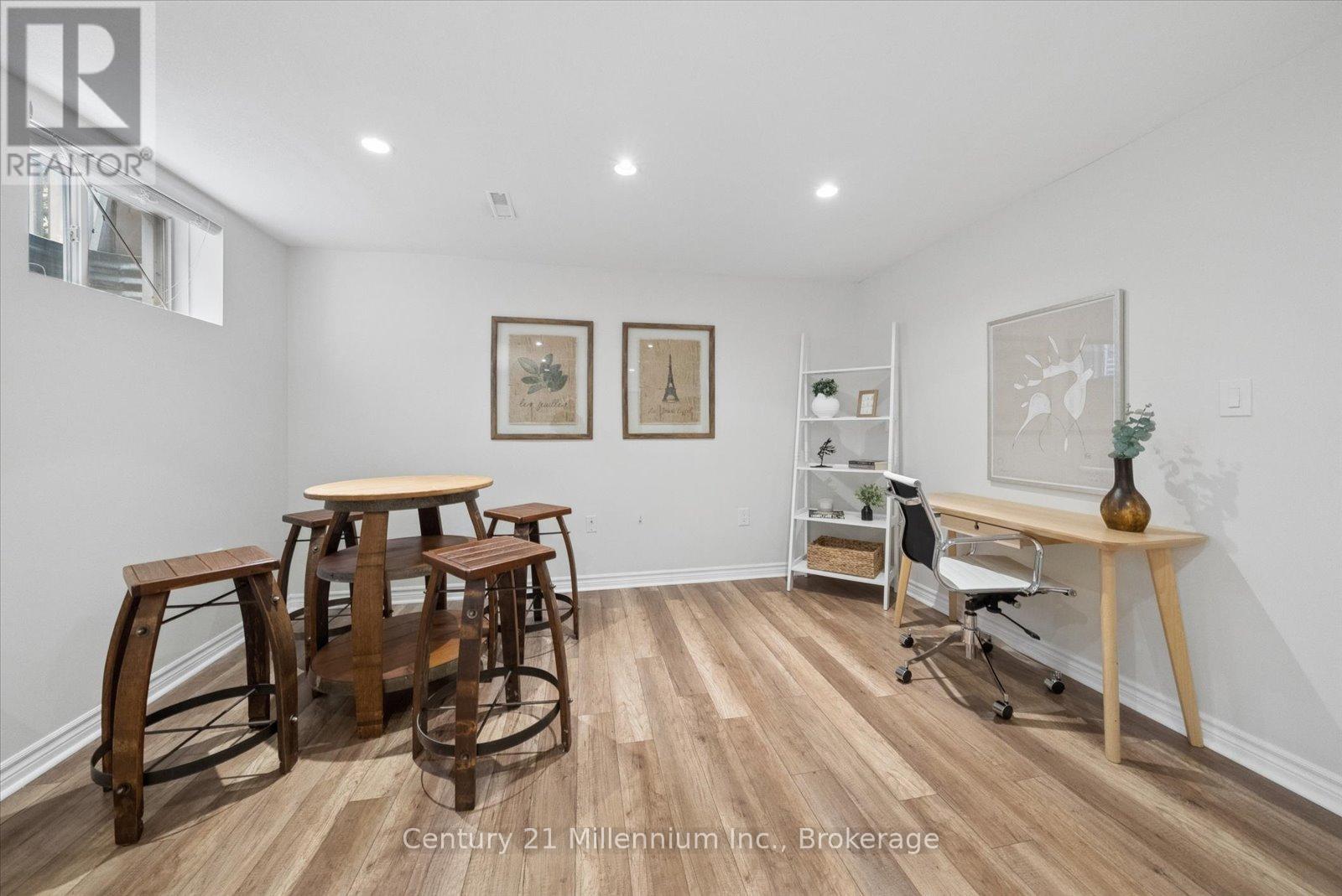 49 Waddington Crescent, Barrie, Ontario  L4N 8C7 - Photo 27 - S12904478