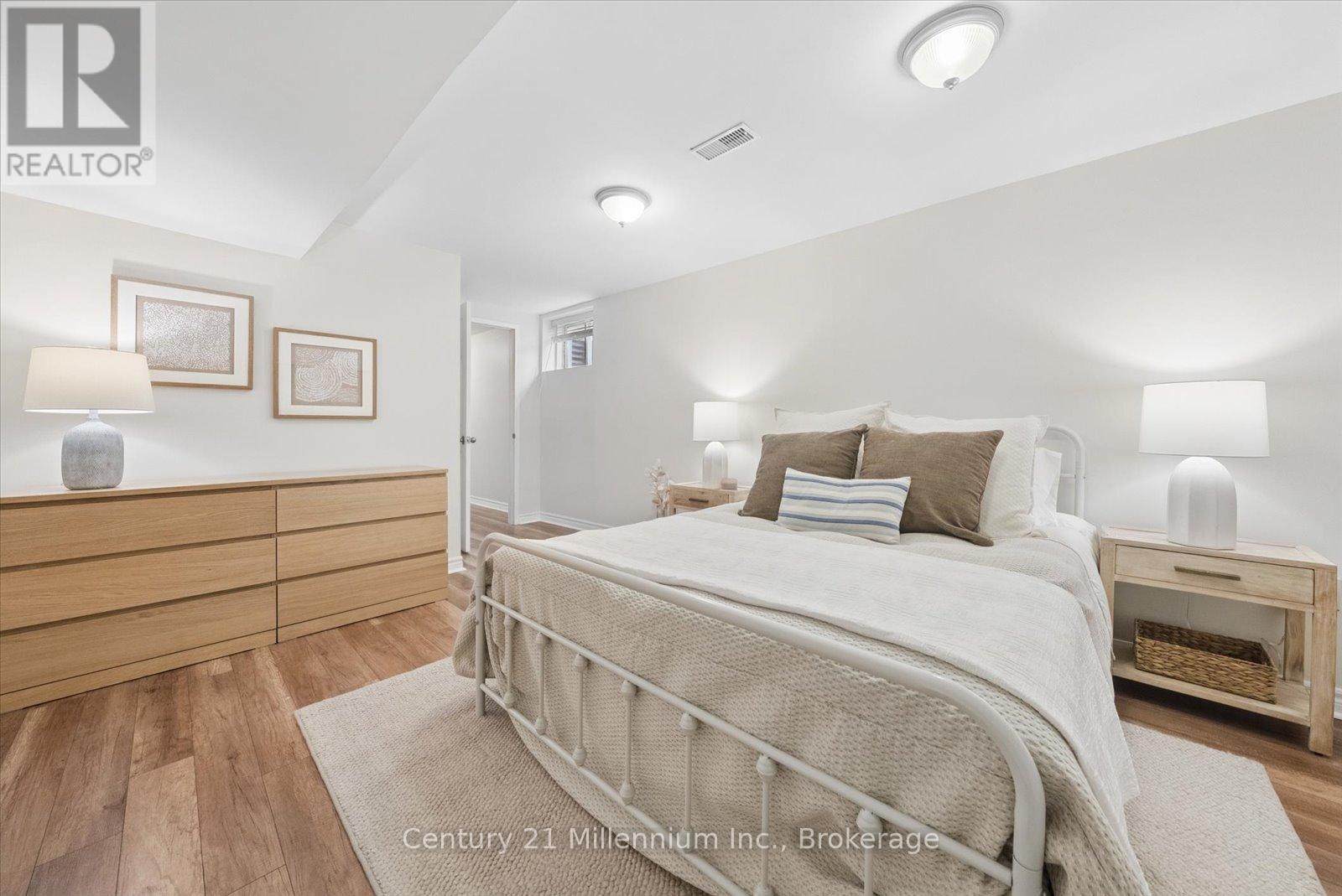 49 Waddington Crescent, Barrie, Ontario  L4N 8C7 - Photo 29 - S12904478