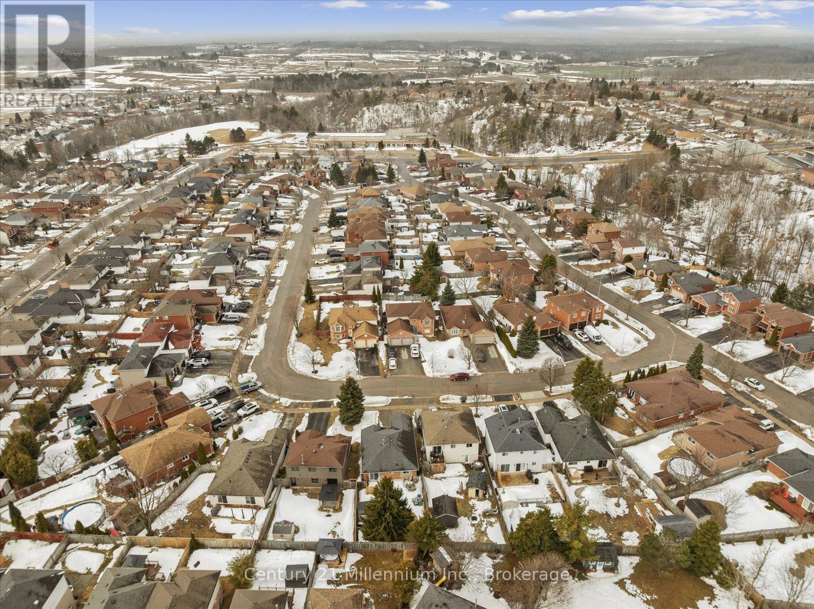 49 Waddington Crescent, Barrie, Ontario  L4N 8C7 - Photo 43 - S12904478