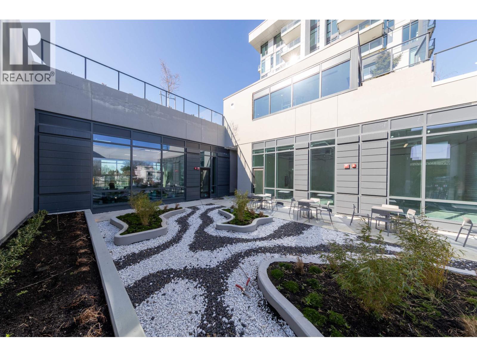 230 8425 Granville Street, Vancouver, British Columbia  V6P 0M3 - Photo 17 - C8077176