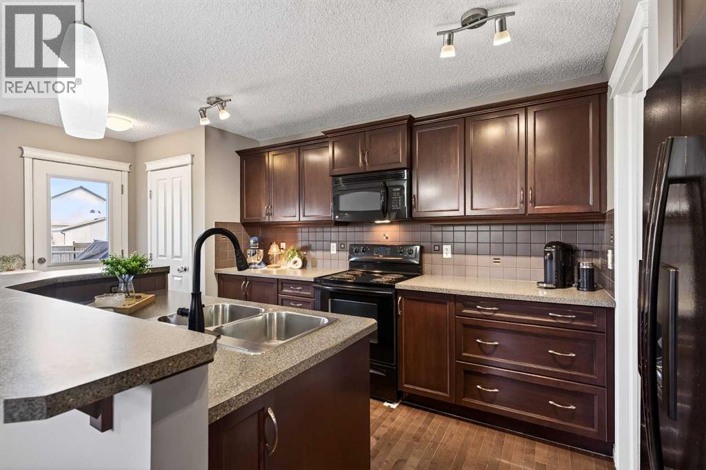 186 Covecreek Place Ne, Calgary, Alberta  T3K 0L3 - Photo 13 - A2294333