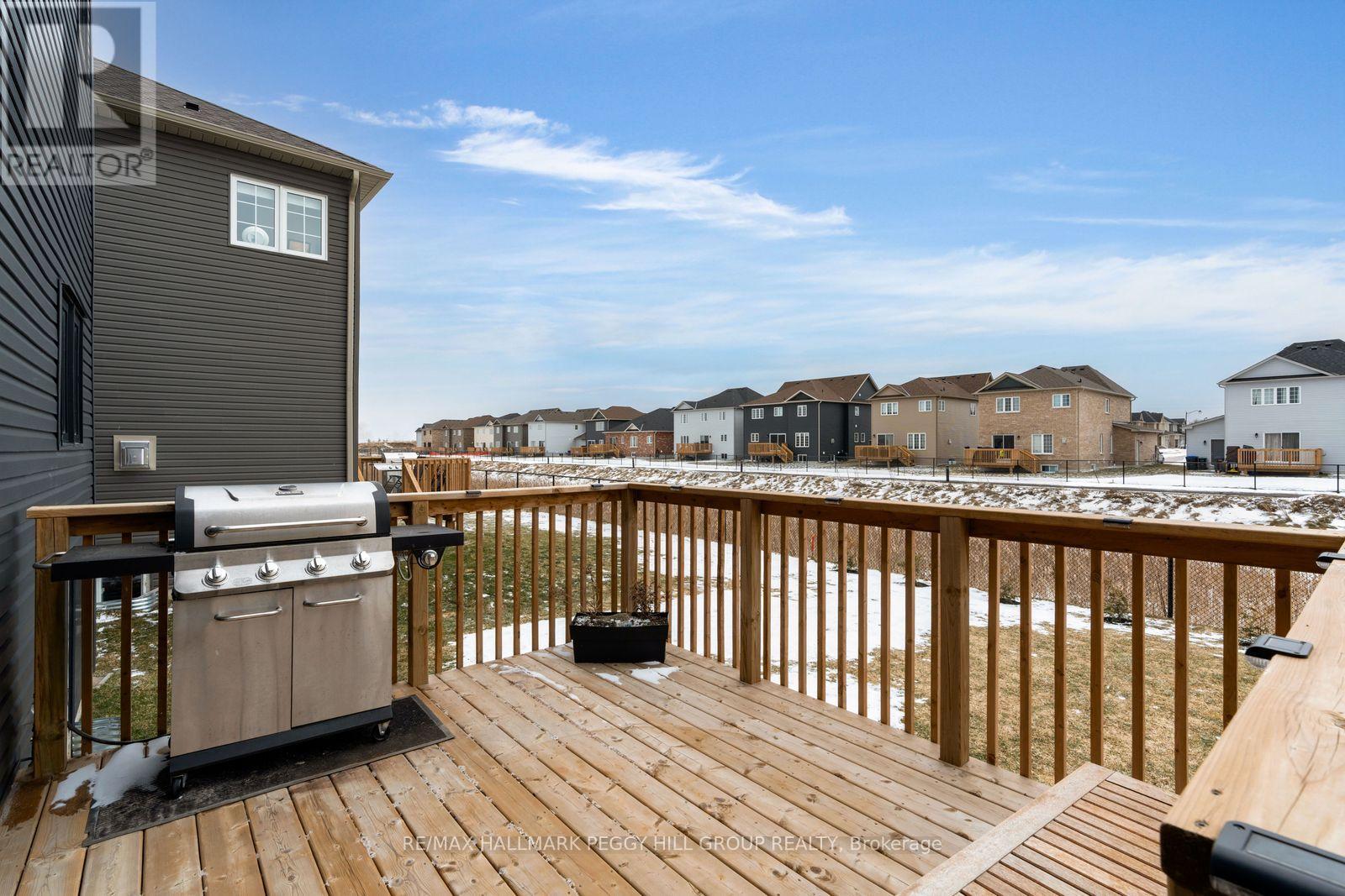 229 Mckenzie Drive, Clearview (Stayner), Ontario L0M 1S0 - Photo 13 - S12904458