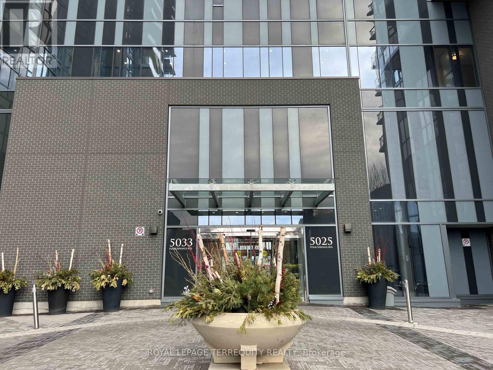 1518 - 5033 Four Springs Avenue, Mississauga, Ontario  L5R 0G6 - Photo 2 - W12904448