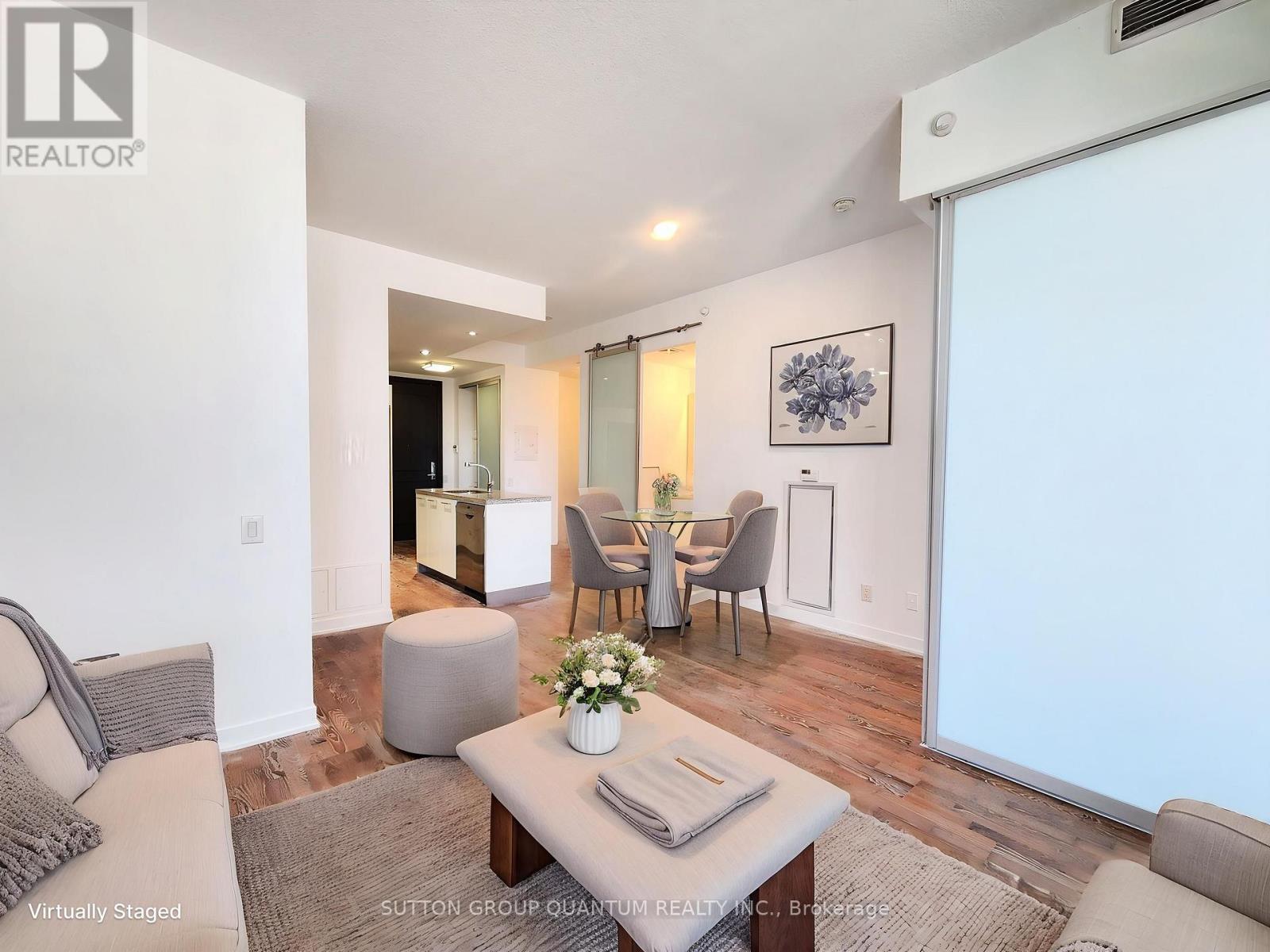 203 - 90 Park Lawn Road, Toronto, Ontario  M8Y 0B6 - Photo 2 - W12904466