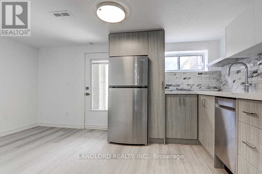 Lower - 56 Bicknell Avenue, Toronto, Ontario  M9M 4G5 - Photo 11 - W12904490