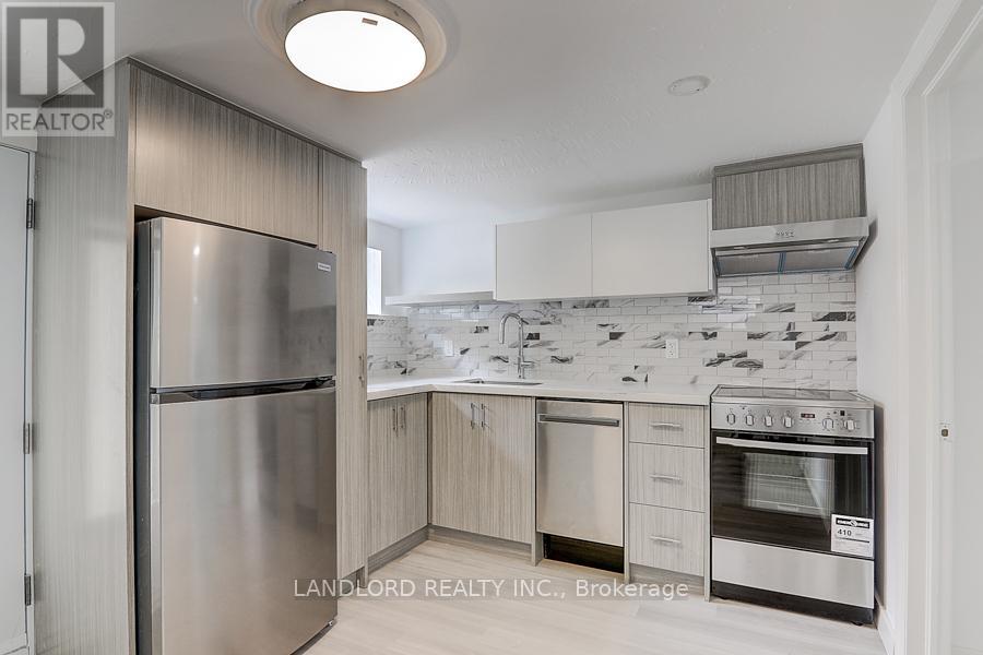 Lower - 56 Bicknell Avenue, Toronto, Ontario  M9M 4G5 - Photo 8 - W12904490