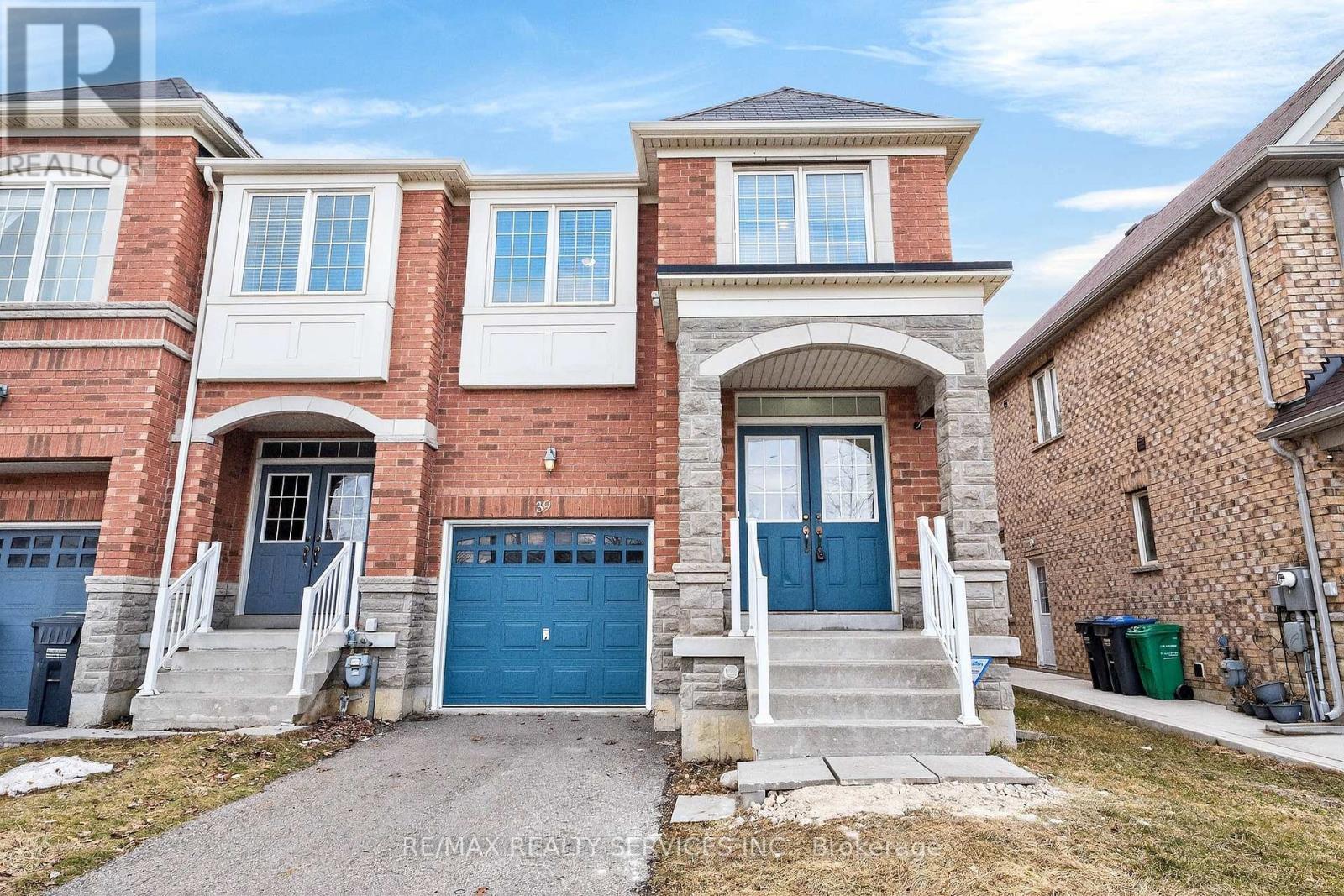 39 LORENZO CIRCLE, Brampton, Ontario