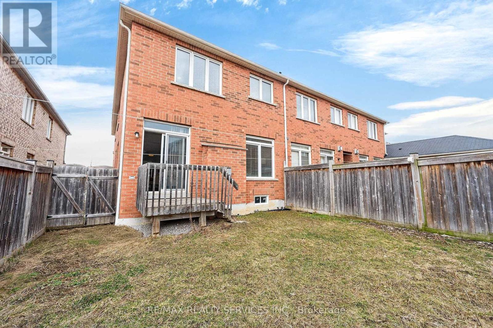 39 Lorenzo Circle, Brampton, Ontario  L6R 3N4 - Photo 41 - W12904510