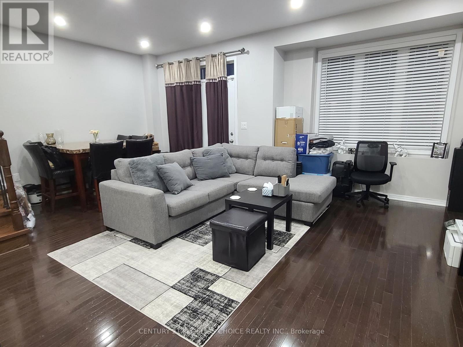 13 Birchfield Crescent, Caledon, Ontario  L7C 3P6 - Photo 8 - W12904522