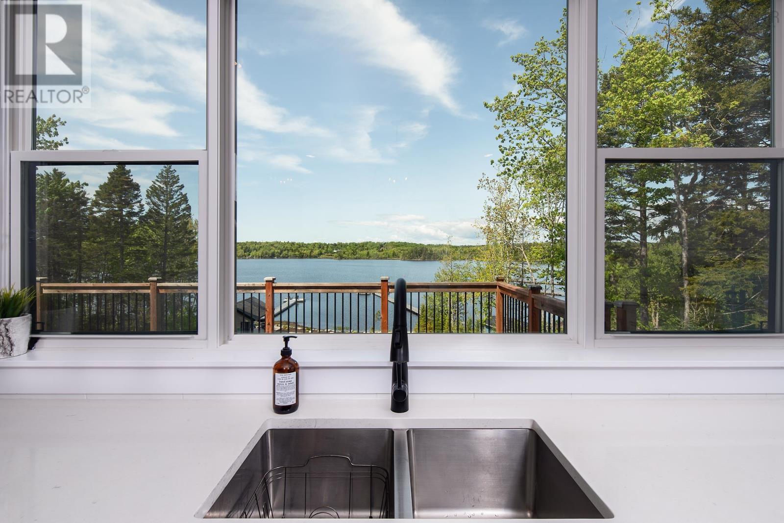 692 Mccabe Lake Drive, Middle Sackville, Nova Scotia  B4E 0N6 - Photo 10 - 202513918