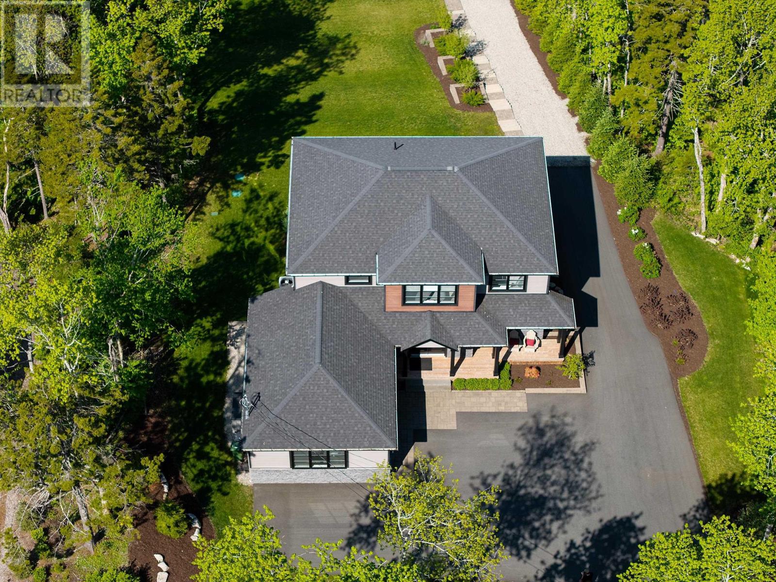 692 Mccabe Lake Drive, Middle Sackville, Nova Scotia  B4E 0N6 - Photo 3 - 202513918