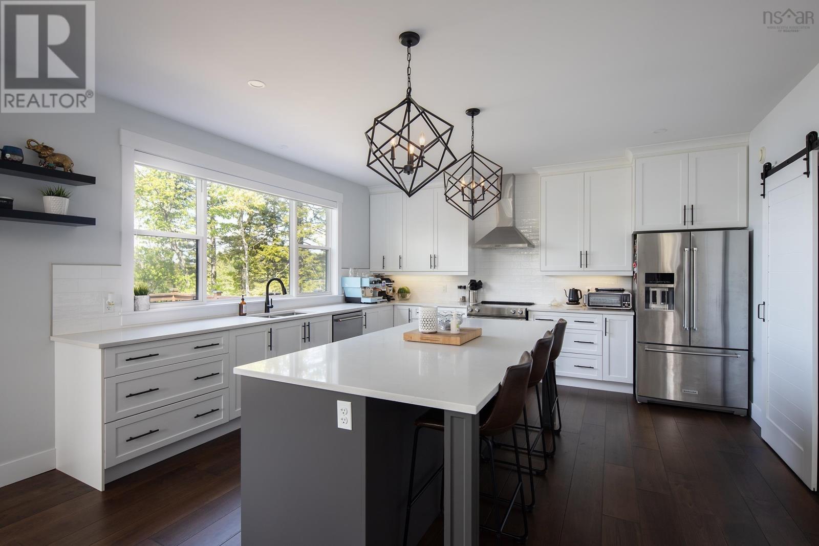 692 Mccabe Lake Drive, Middle Sackville, Nova Scotia  B4E 0N6 - Photo 8 - 202513918