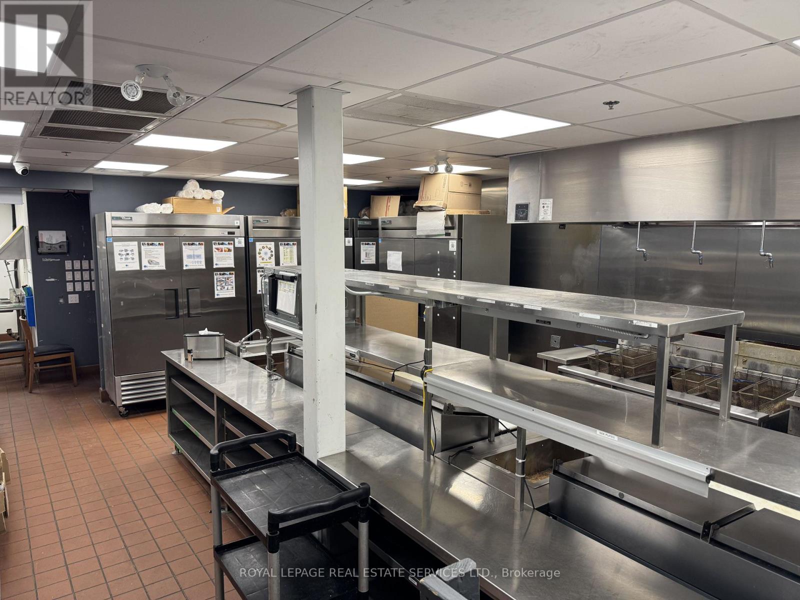 1 Queen Street N, Kitchener, Ontario  N2H 2G7 - Photo 16 - X12904528