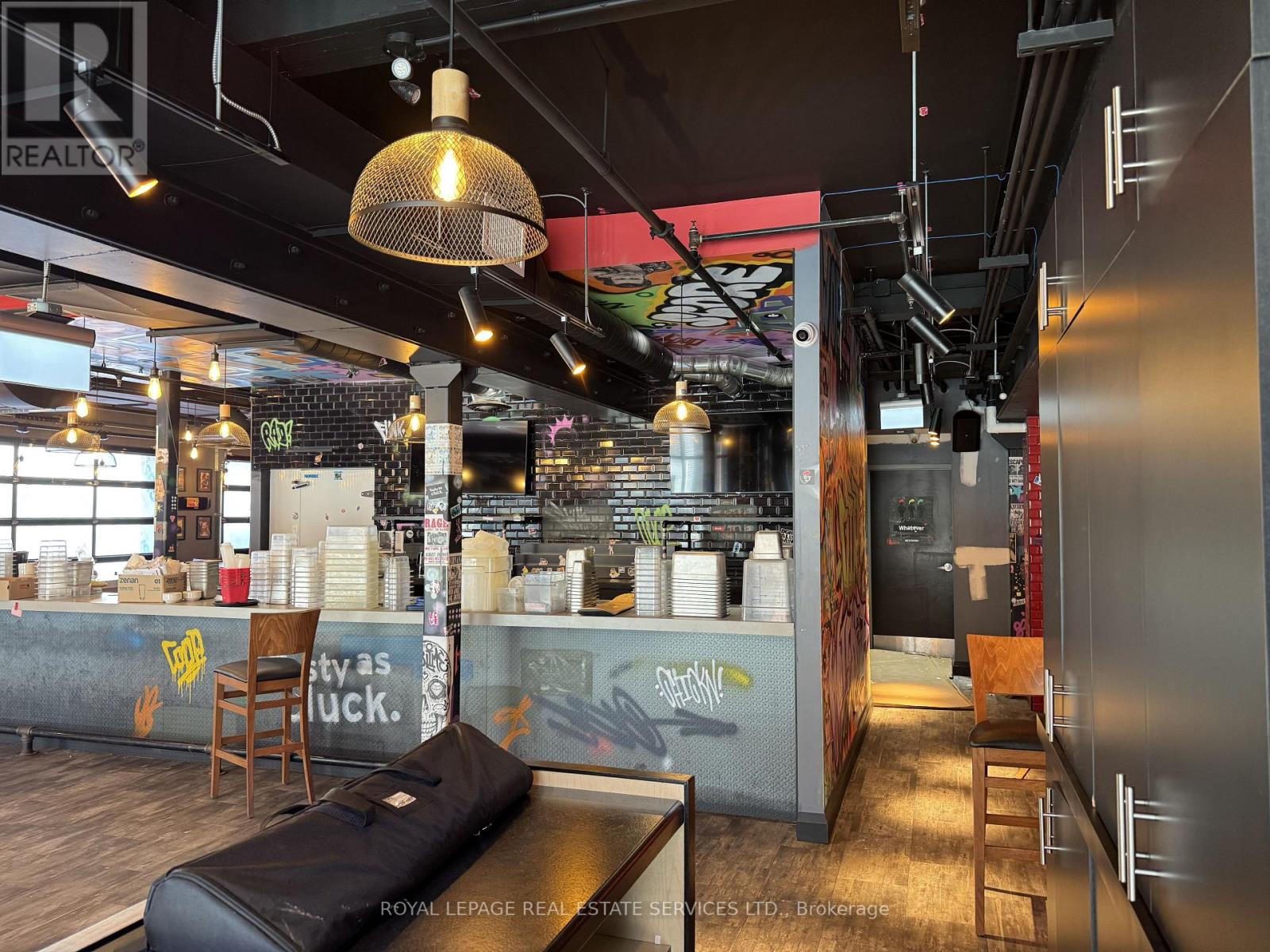 1 Queen Street N, Kitchener, Ontario  N2H 2G7 - Photo 2 - X12904528