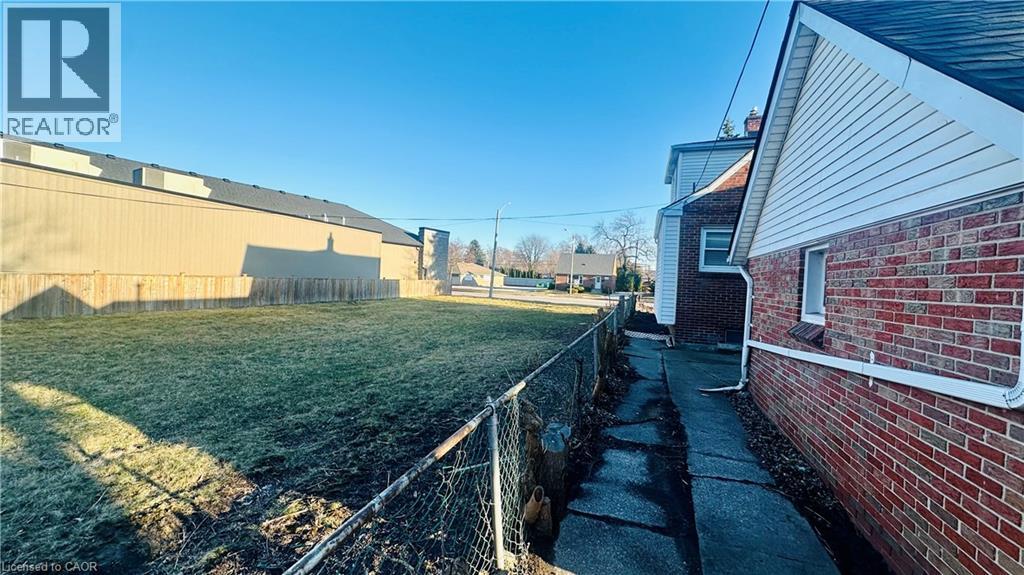 486 Matthew Brady Avenue, Windsor, Ontario  N8S 3J6 - Photo 34 - 40811772