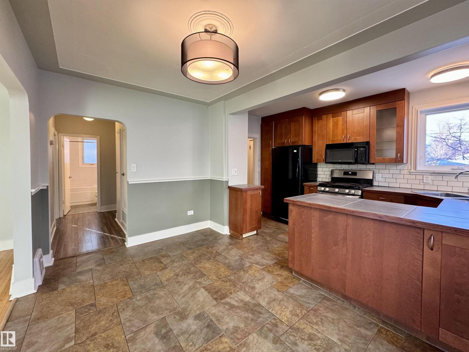 10944 71 Av Nw, Edmonton, Alberta  T6G 0A1 - Photo 12 - E4478337