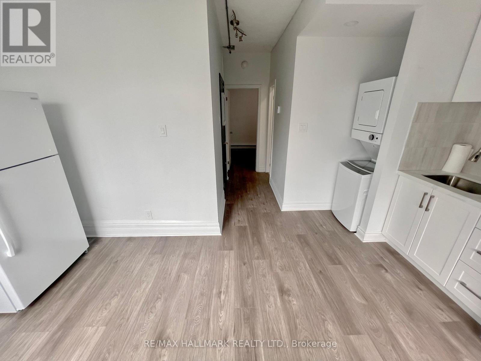 1 - 454 Bloor Street W, Toronto, Ontario  M5S 1X8 - Photo 7 - C12765910