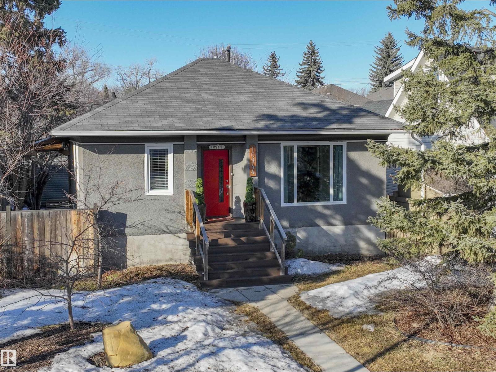 10944 71 Av Nw, Edmonton, Alberta  T6G 0A1 - Photo 2 - E4478337