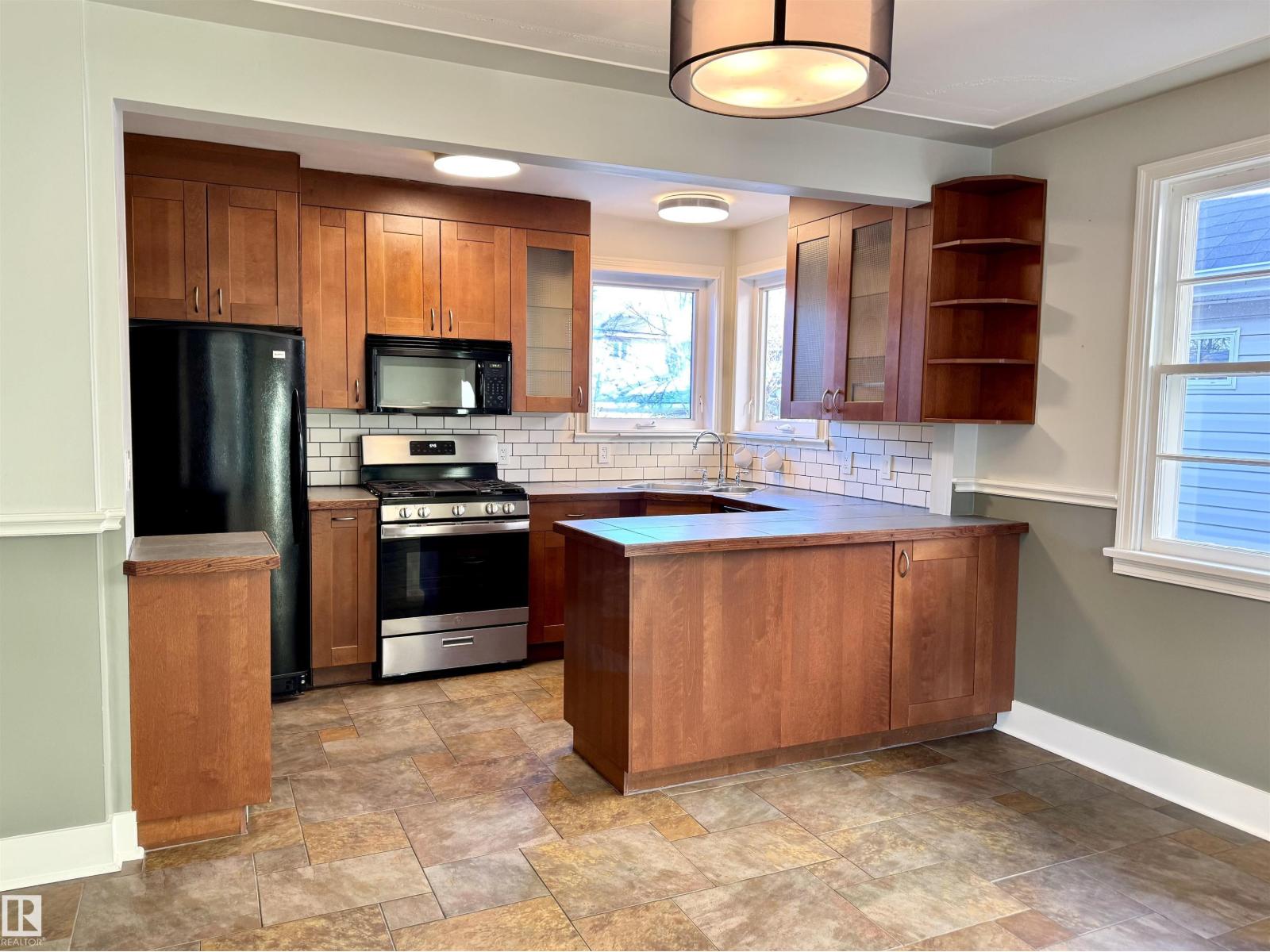 10944 71 Av Nw, Edmonton, Alberta  T6G 0A1 - Photo 11 - E4478337