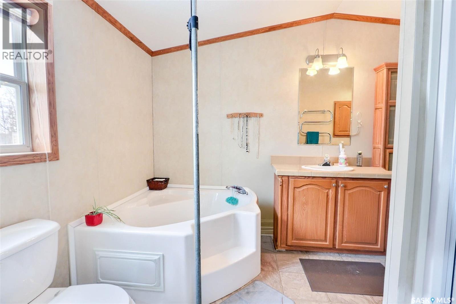 302 East Acreage, Prince Albert Rm No. 461, Saskatchewan  S6V 8A6 - Photo 9 - SK030788