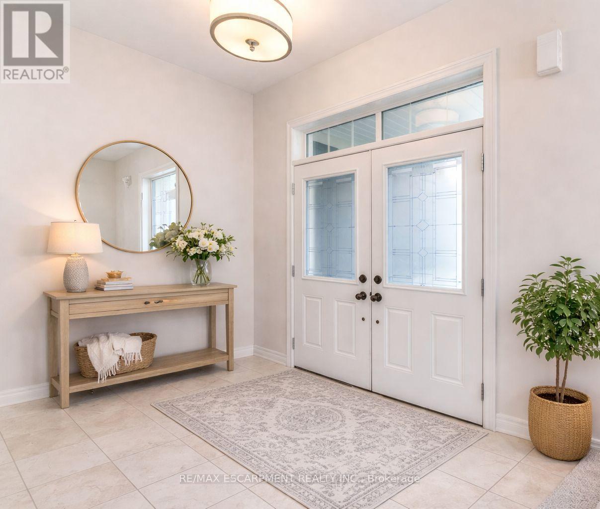 1203 Lorne Park Road, Mississauga, Ontario  L5H 3A7 - Photo 2 - W12900268