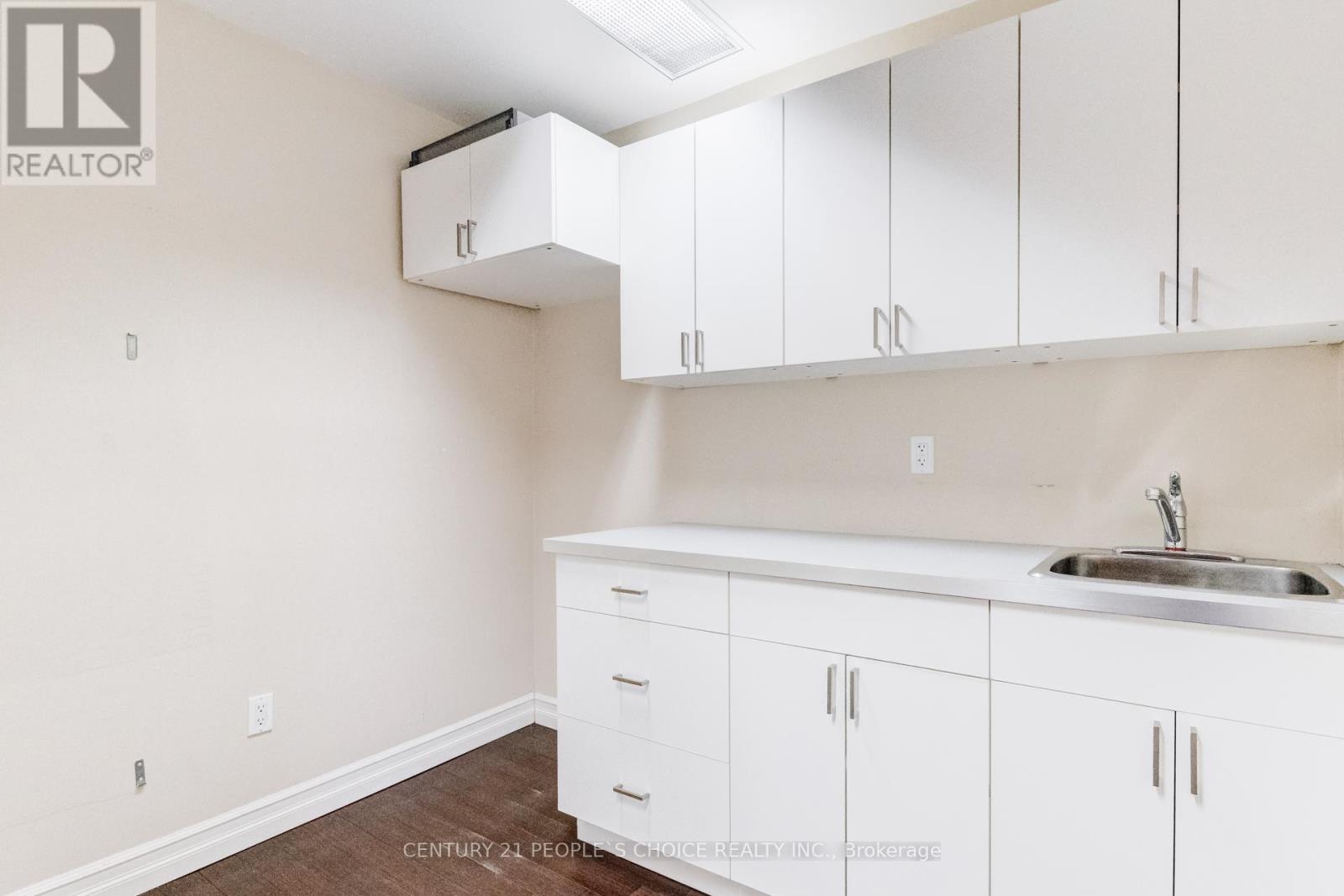 3042 Keele Street, Toronto, Ontario  M3M 2H5 - Photo 19 - W12888780