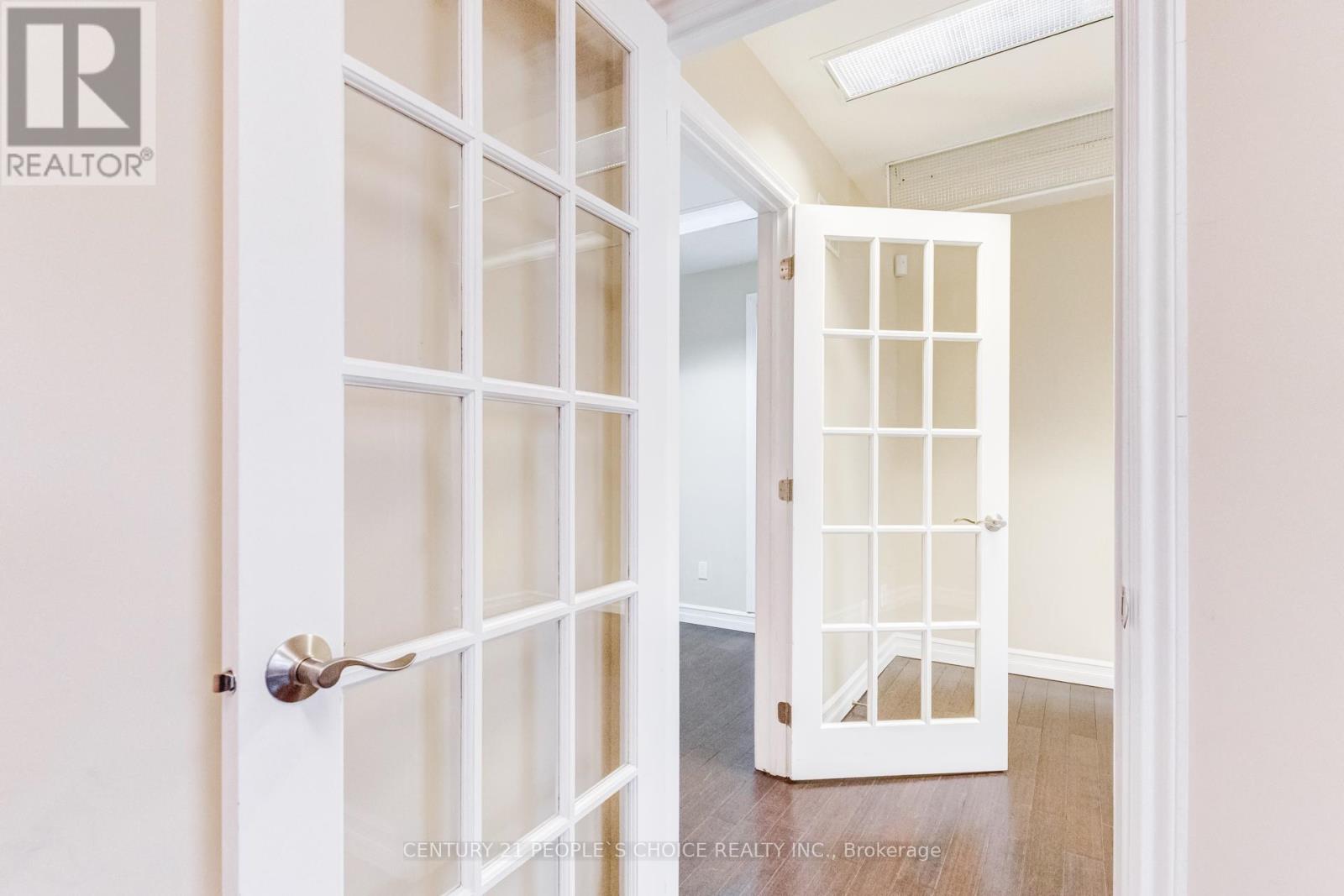 3042 Keele Street, Toronto, Ontario  M3M 2H5 - Photo 15 - W12888780