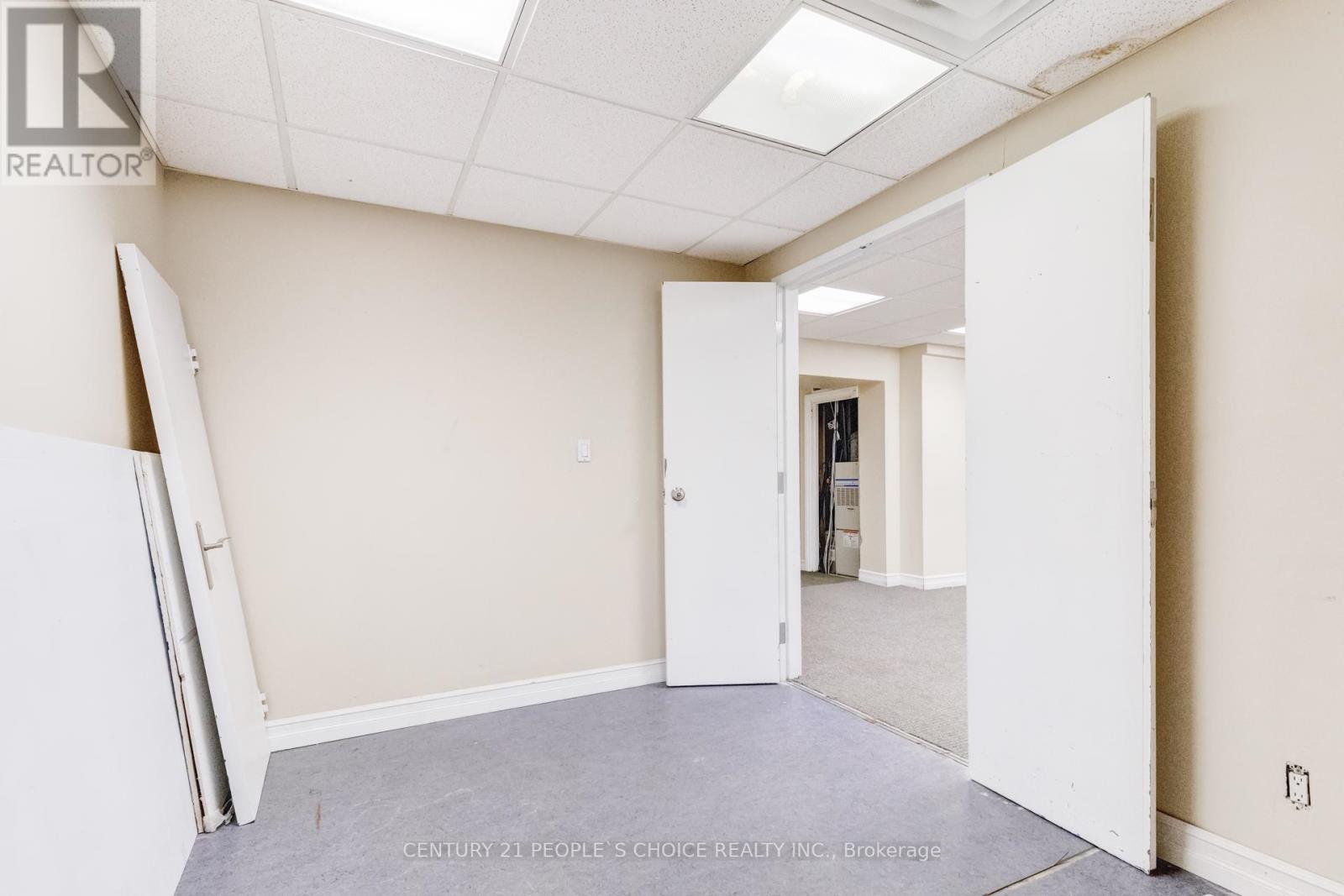 3042 Keele Street, Toronto, Ontario  M3M 2H5 - Photo 32 - W12888780