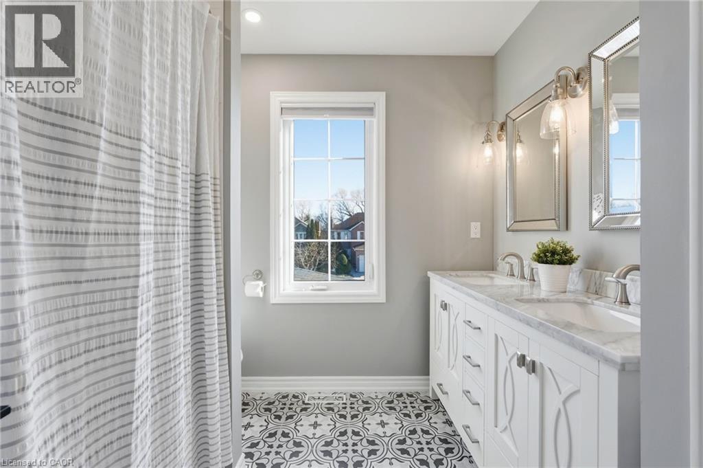 2443 Newport Street, Burlington, Ontario  L7M 3Y1 - Photo 30 - 40813863