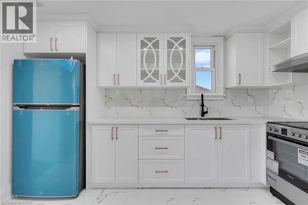 581 Lancaster Street W Unit# 1, Kitchener, Ontario  N2K 1M5 - Photo 1 - 40813696