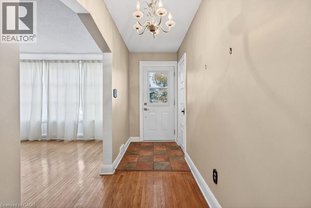 727 Brant Street, Burlington, Ontario  L7R 2H6 - Photo 3 - 40811894