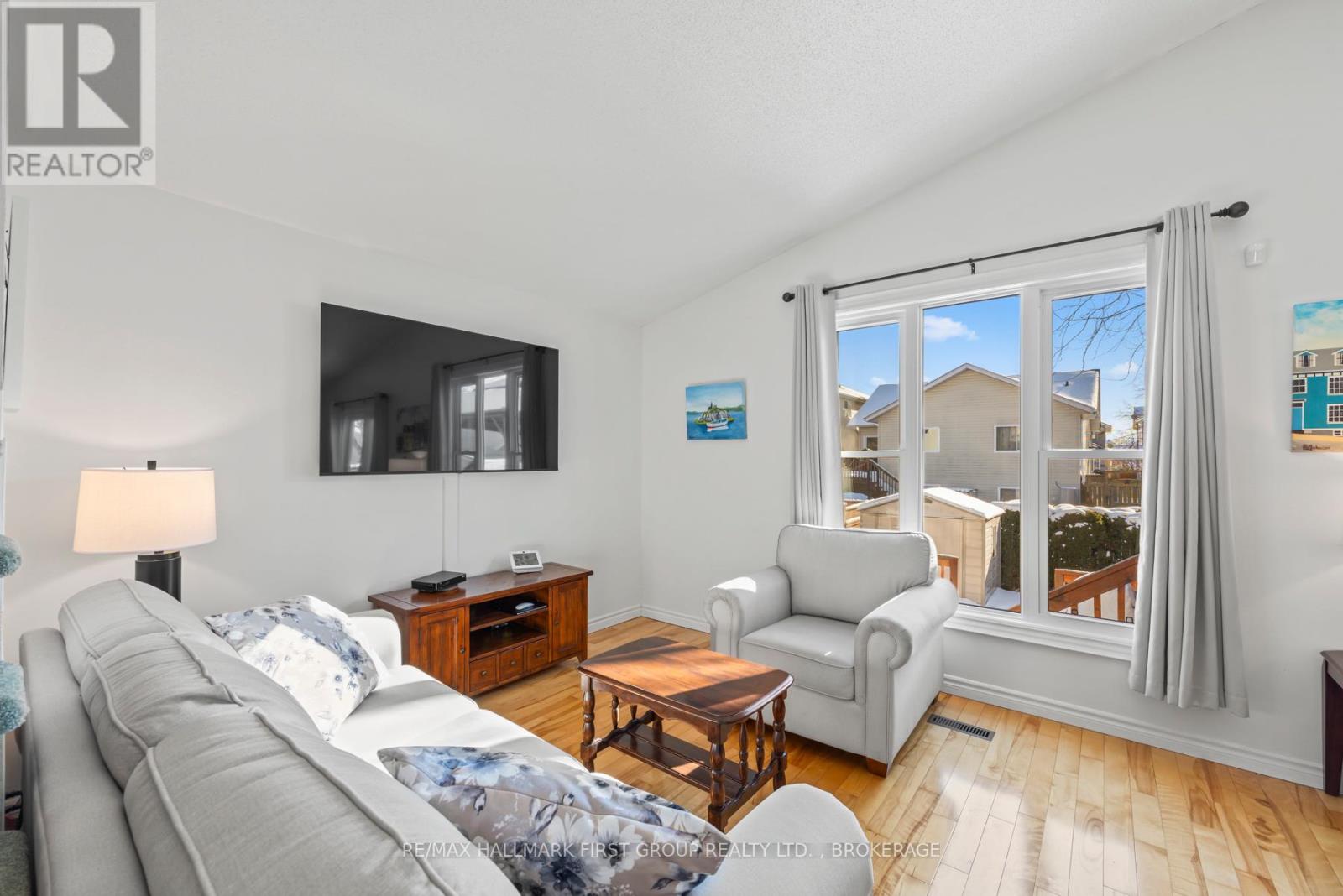 979 Rainbow Crescent, Kingston, Ontario  K7K 7J3 - Photo 11 - X12904602